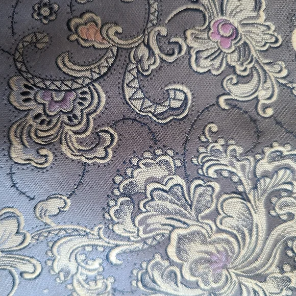 Brioni Silk Jacquard Floral Motif Tie